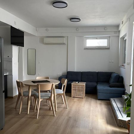 Studio Apartman Sedmica Zadar Buitenkant foto