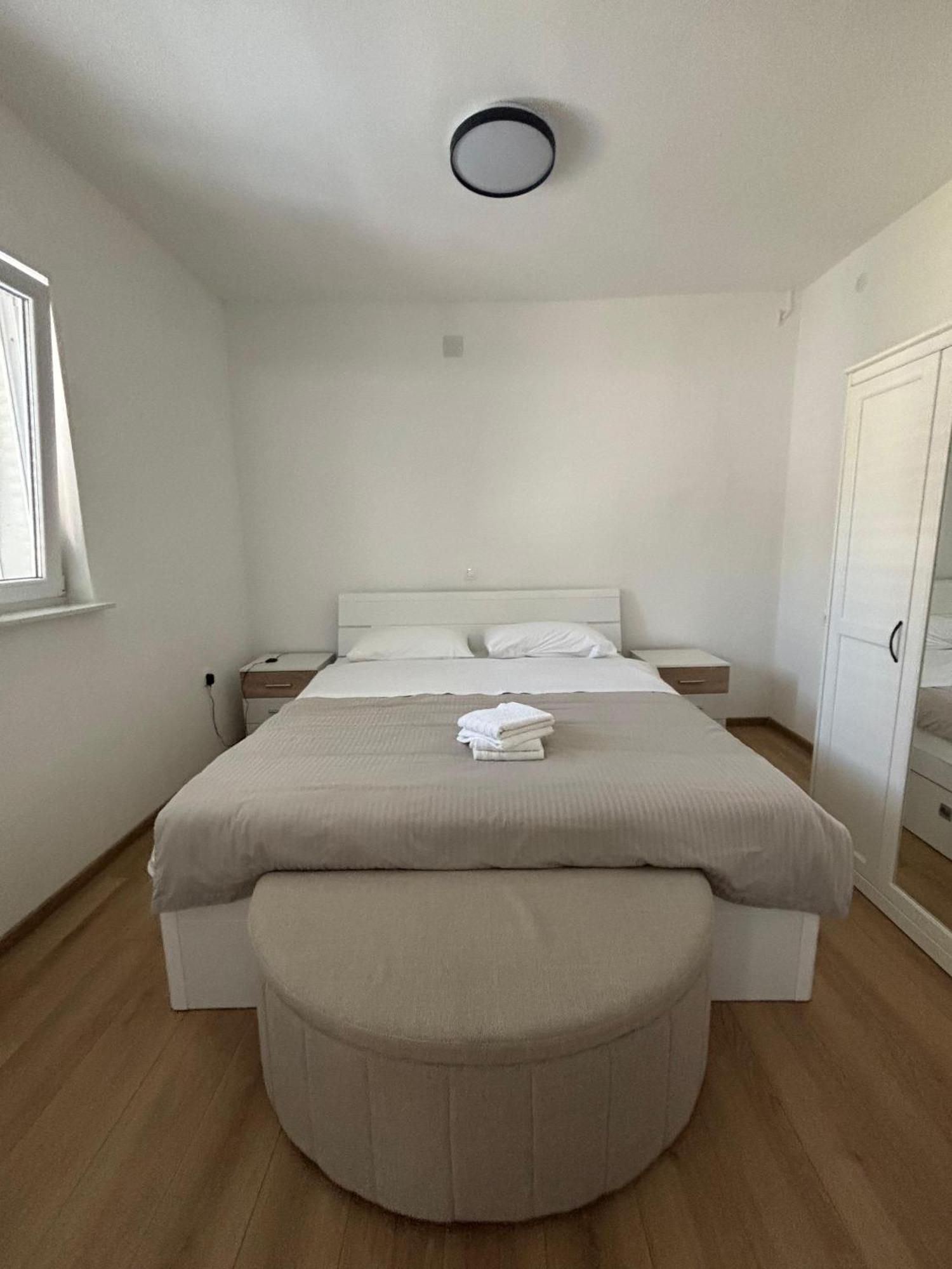 Studio Apartman Sedmica Zadar Buitenkant foto