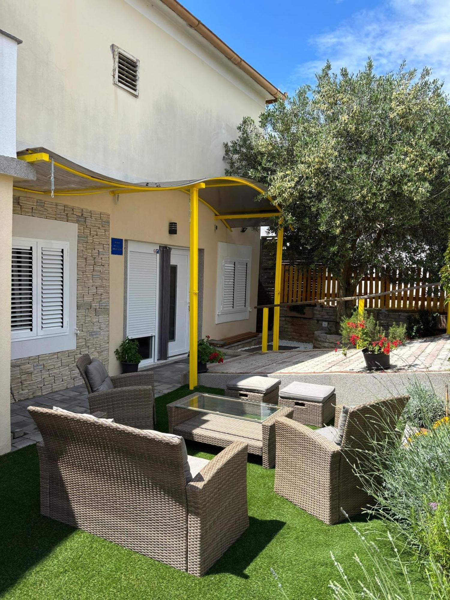 Studio Apartman Sedmica Zadar Buitenkant foto
